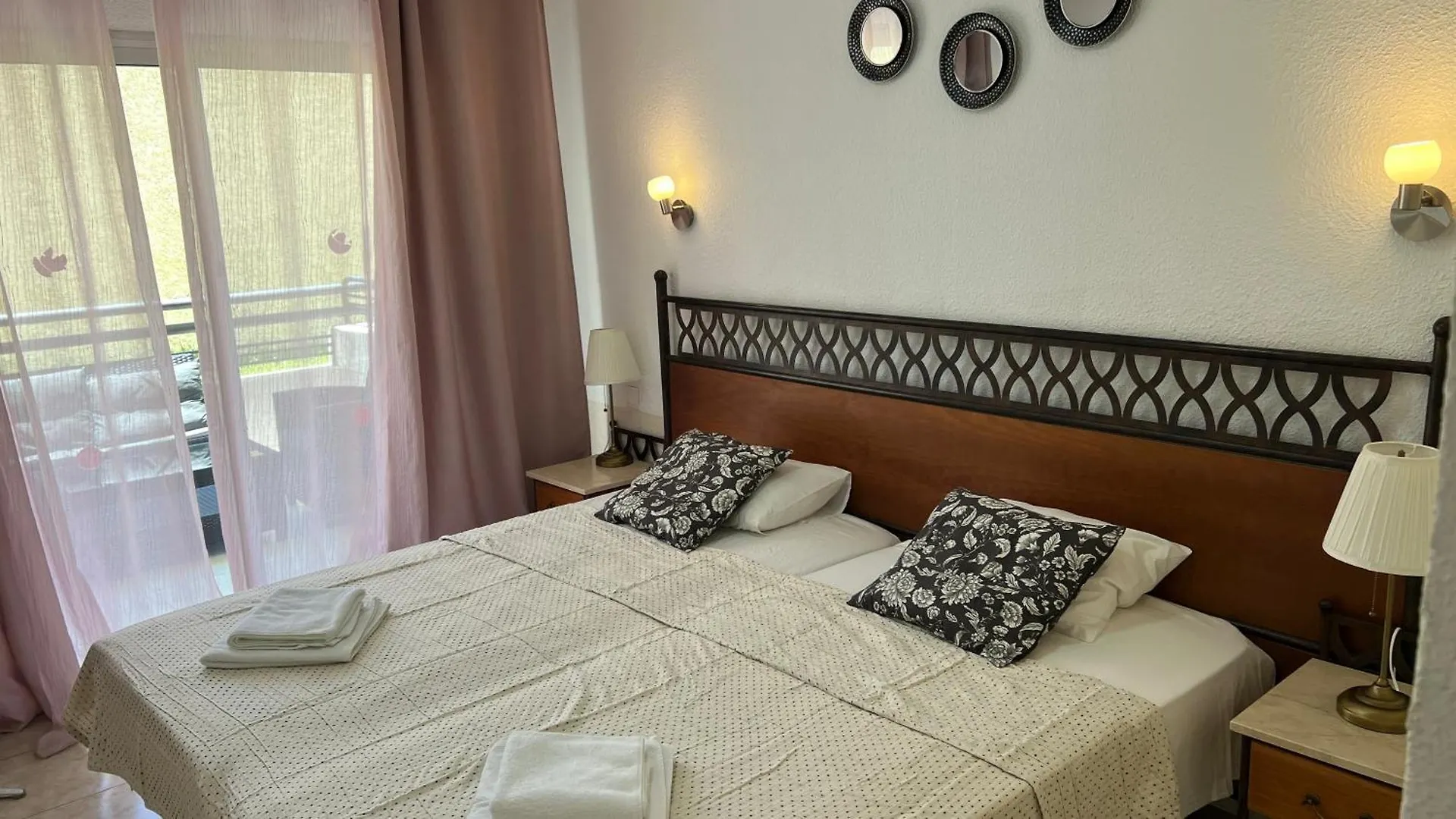 Santa Maria 2 Bedrooms Costa Adeje  0*, Costa Adeje (Tenerife) Spain